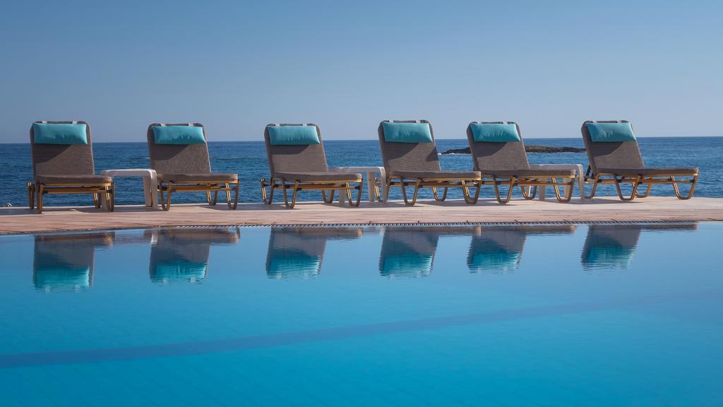Pyrgos Beach Hotel Apartments Малиа Экстерьер фото