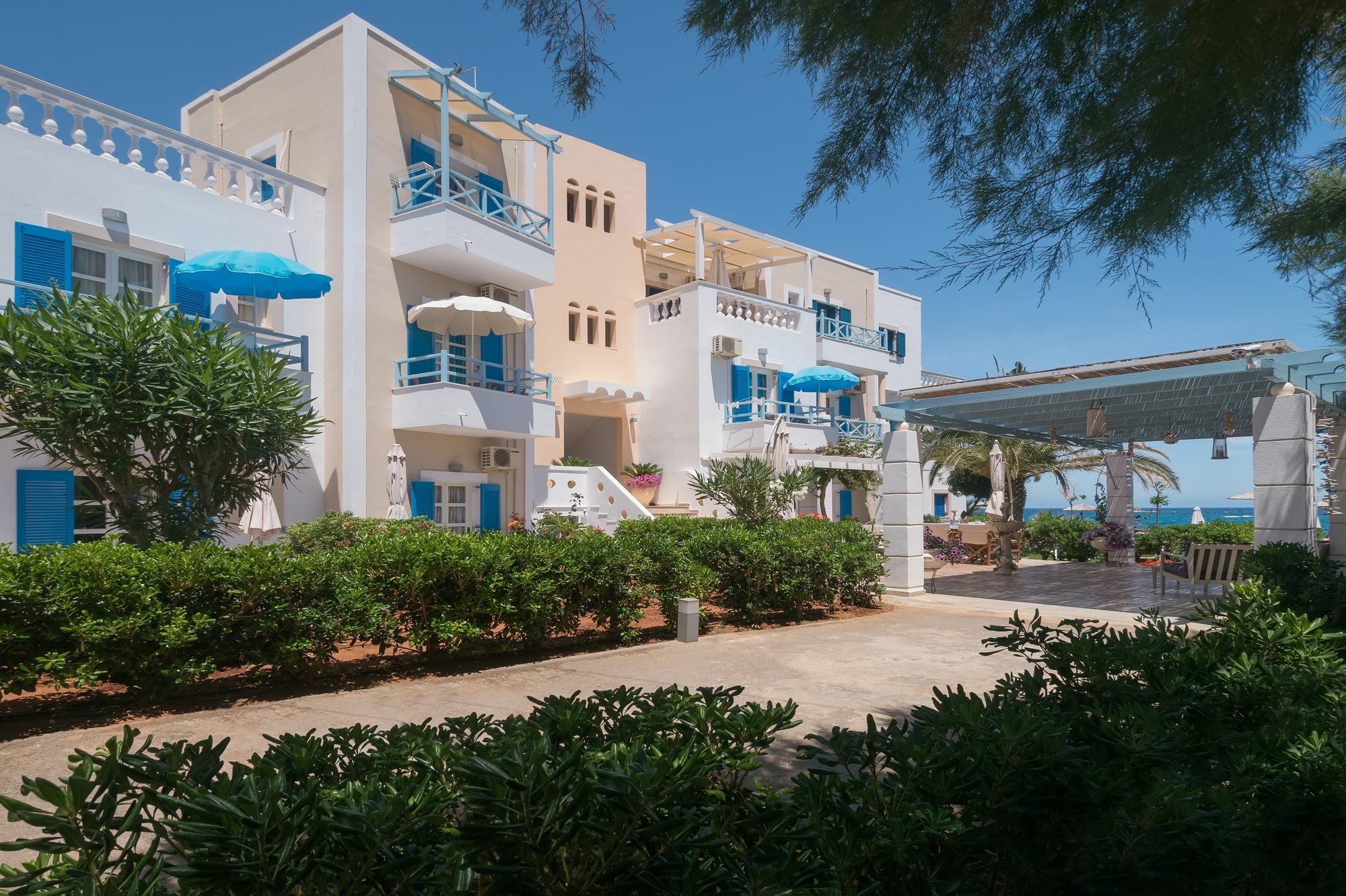 Pyrgos Beach Hotel Apartments Малиа Экстерьер фото