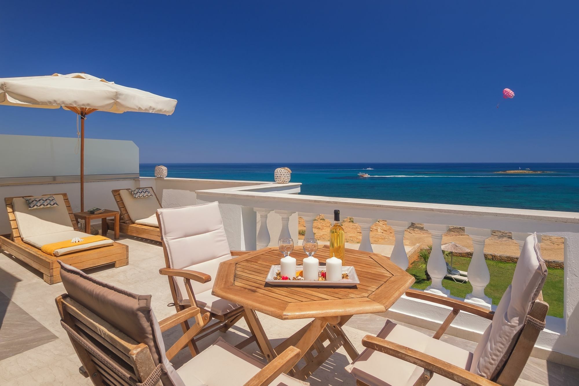 Pyrgos Beach Hotel Apartments Малиа Экстерьер фото