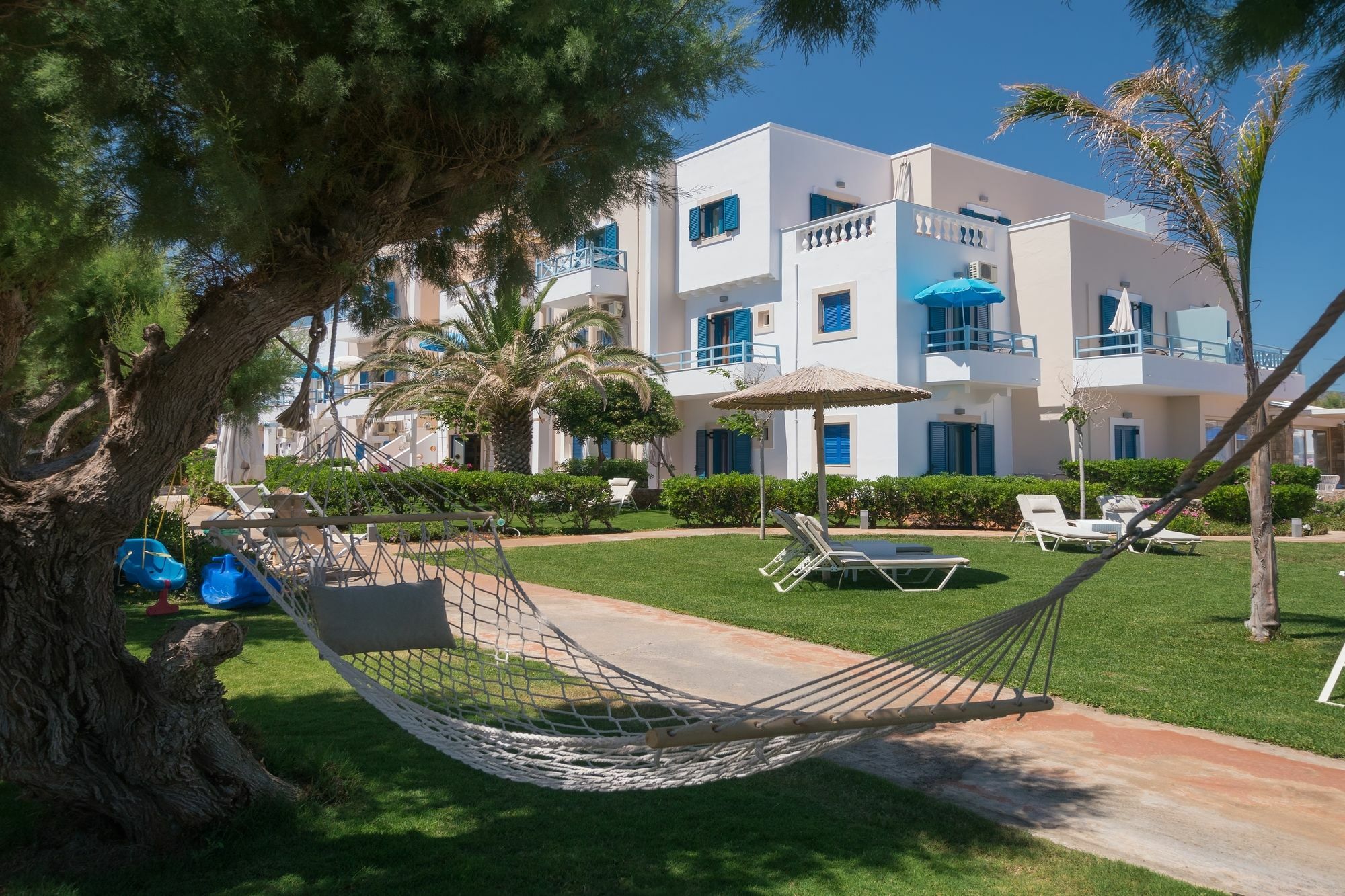 Pyrgos Beach Hotel Apartments Малиа Экстерьер фото