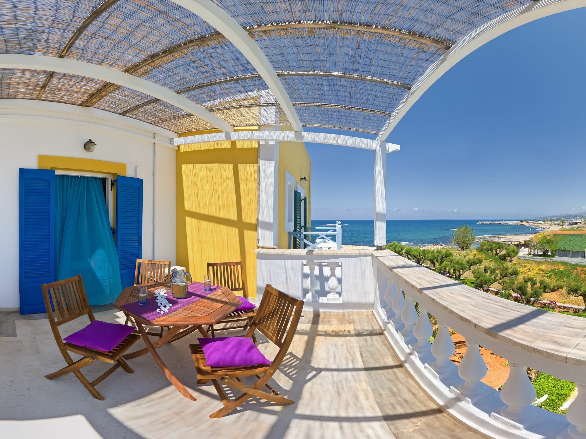 Pyrgos Beach Hotel Apartments Малиа Экстерьер фото